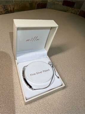 NIB Milla Fine Silver Plated Crystal Bar Adjustable Bracelet